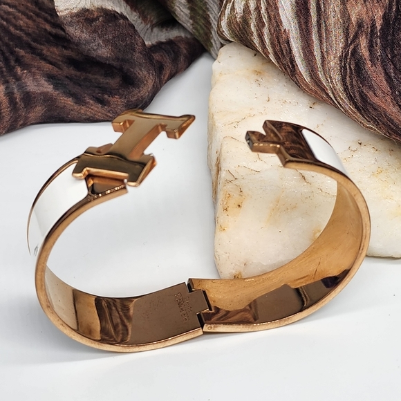 Hermès Designer Bracelet Rose Gold/White Enamel Size 7 - Picture 13 of 16